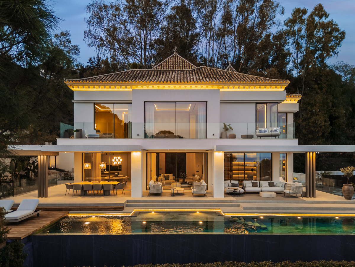 6 Bedroom Detached Villa in La Quinta