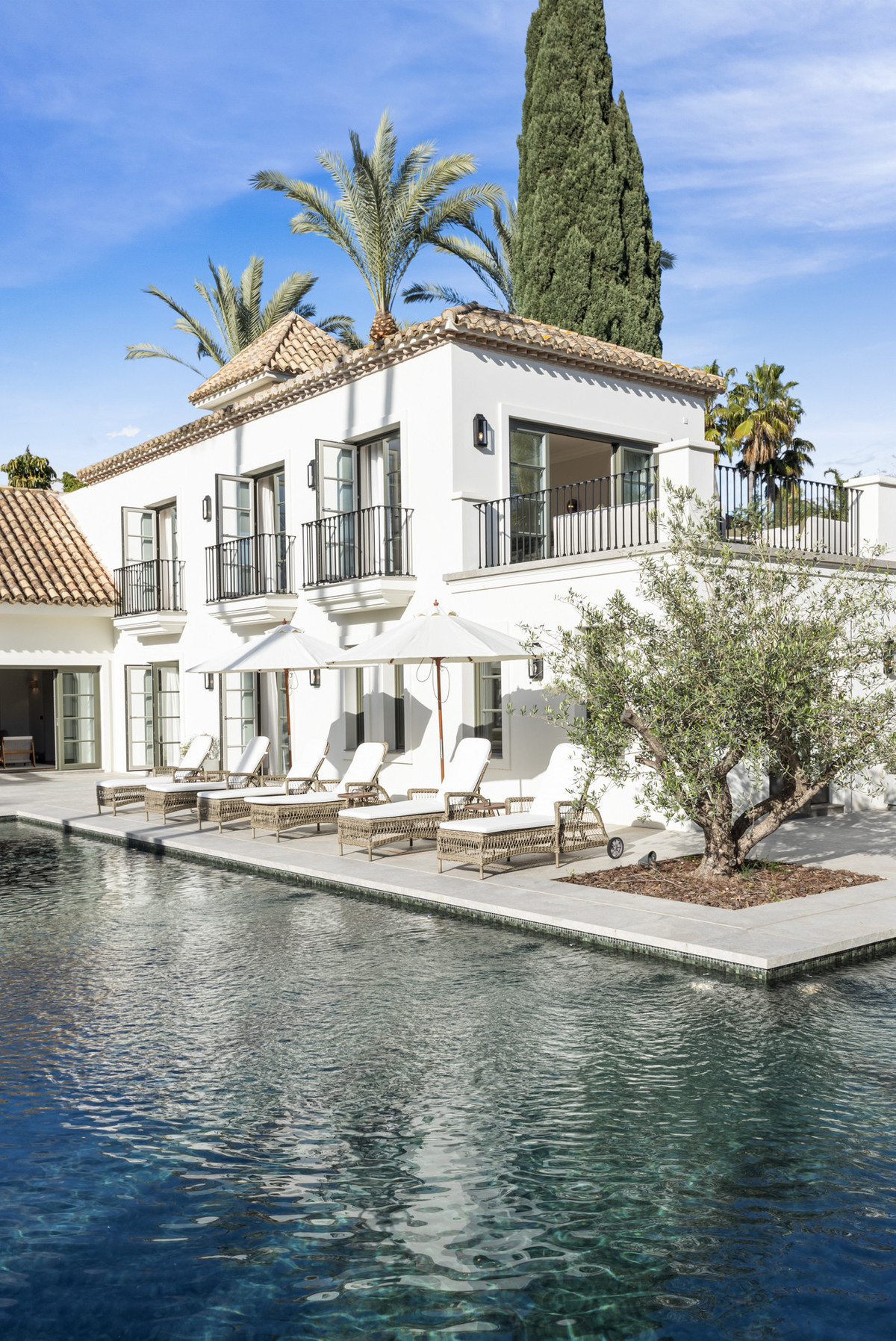 6 Bedroom Detached Villa in Nueva Andalucía