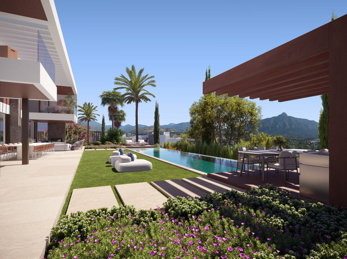 6 Bedroom Detached Villa in Nueva Andalucía