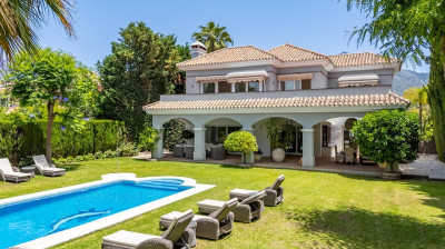 5 Bedroom Detached Villa in Nueva Andalucía