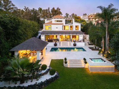5 Bedroom Detached Villa in Nueva Andalucía