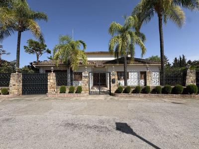 5 Bedroom Detached Villa in Nueva Andalucía