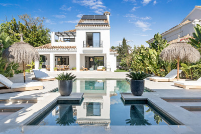 6 Bedroom Detached Villa in Nueva Andalucía