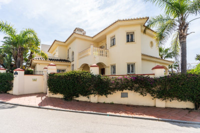 5 Bedroom Detached Villa in Marbesa